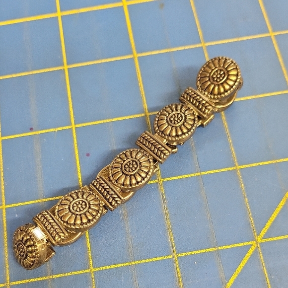 Pewter Flower Floral 8" Bracelet - Picture 1 of 5